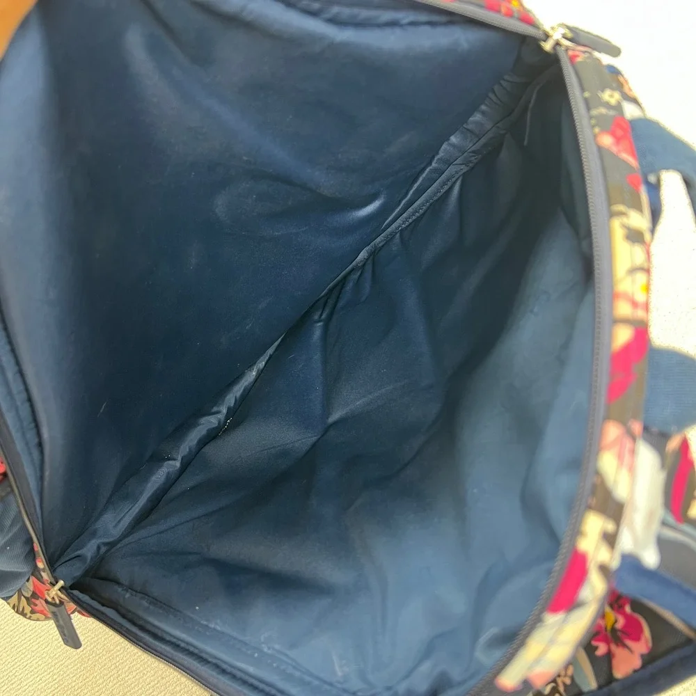 Vera Bradley Quilted Lighten Up Backpack Indiana Blossoms Navy Floral Laptop Ret